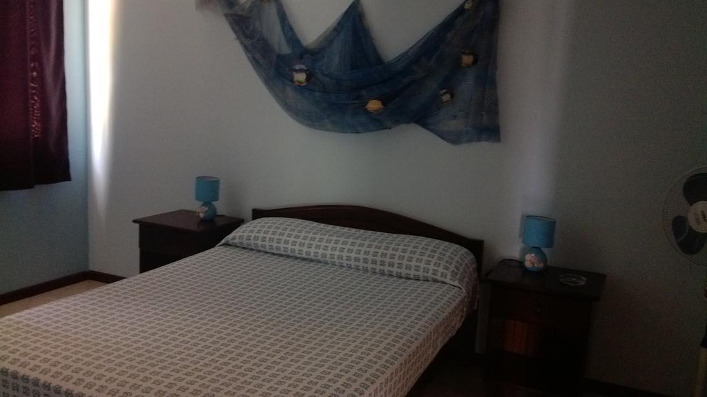 Casa Comba Bed & Breakfast Mindelo Bilik gambar