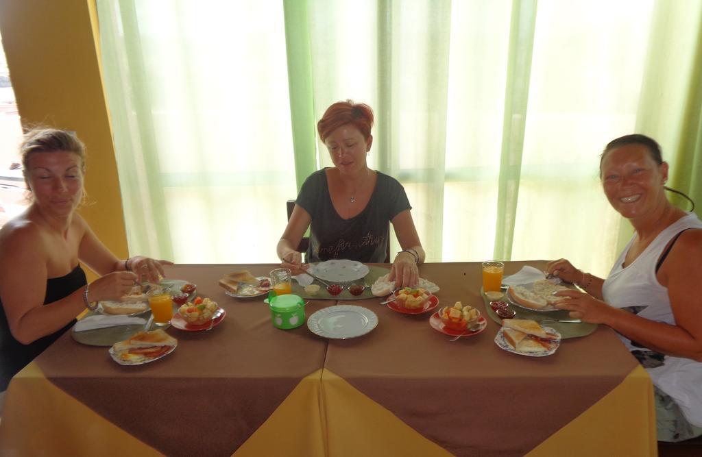 Casa Comba Bed & Breakfast Mindelo Luaran gambar