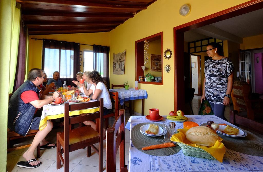Casa Comba Bed & Breakfast Mindelo Luaran gambar