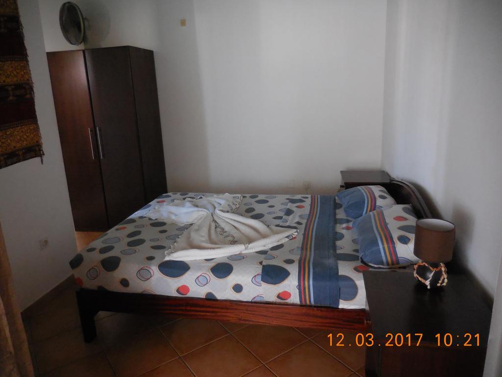 Casa Comba Bed & Breakfast Mindelo Luaran gambar